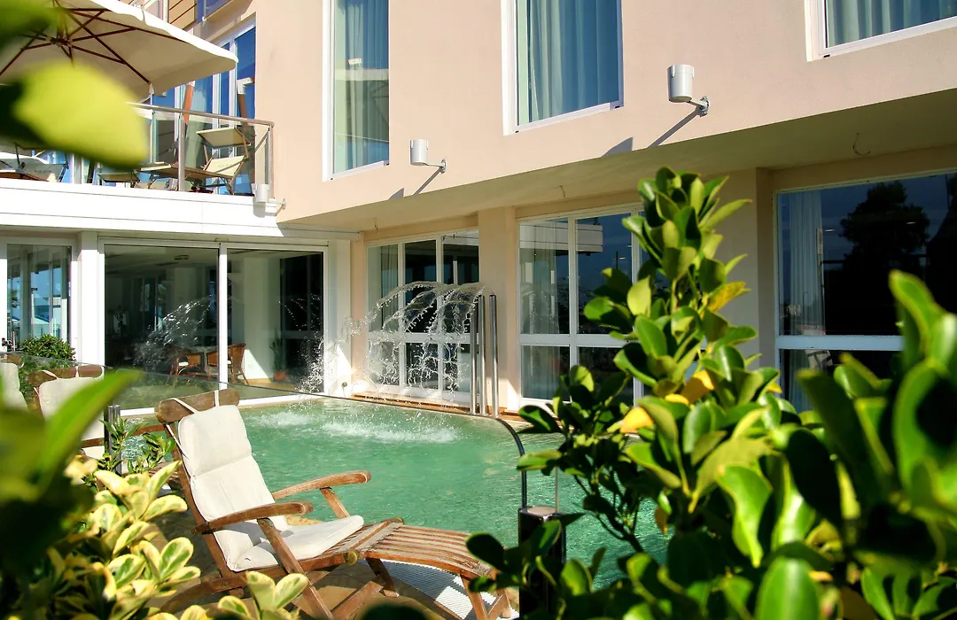 Hotel Adlon - Fronte Mare-1
