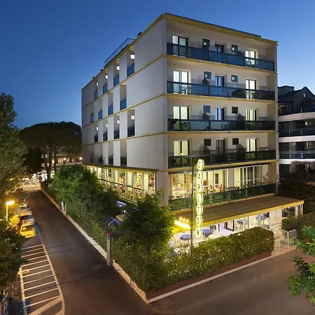 Hotel Carlton-2