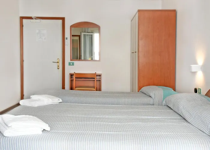 Hotel all'aeroporto: Hotel Exclusive in pieno centro - Nuova gestione 2025