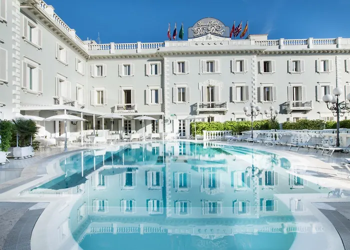 Hôtel pour familles: Grand Hotel Des Bains