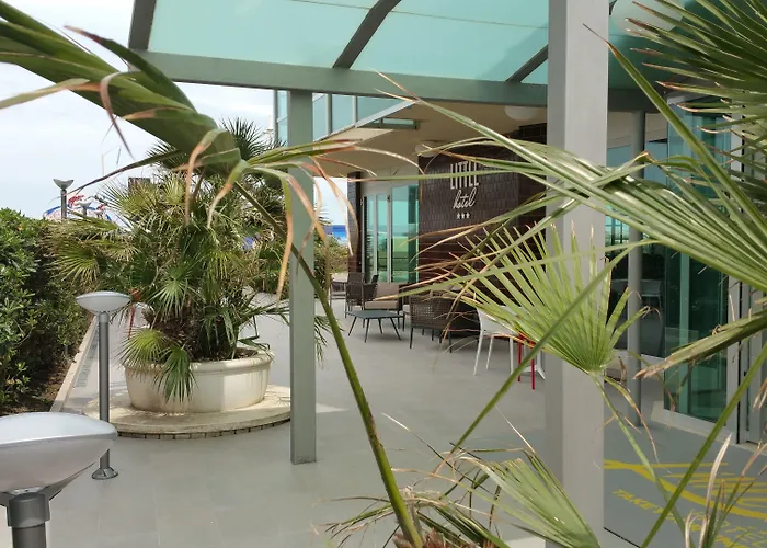 Hotel all'aeroporto: Little Hotel