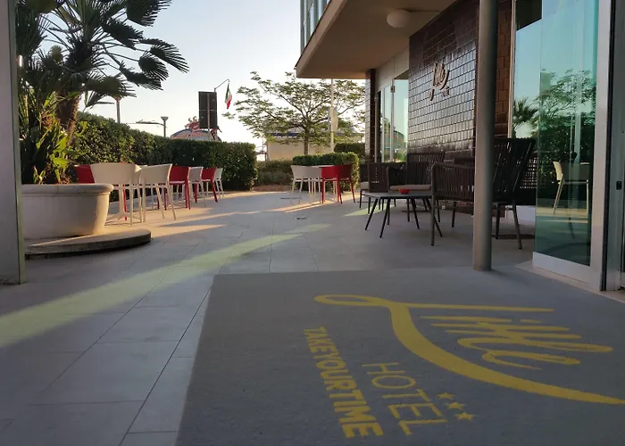 Hotel all'aeroporto: Little Hotel