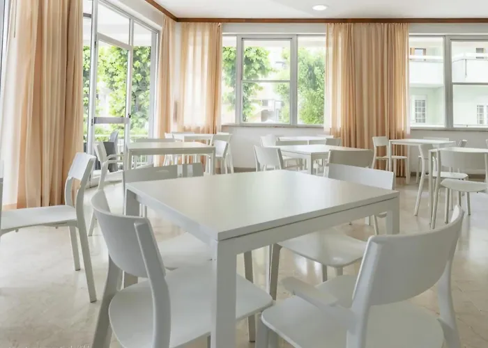 Hotel Levante A Pochi Passi Dal Mare